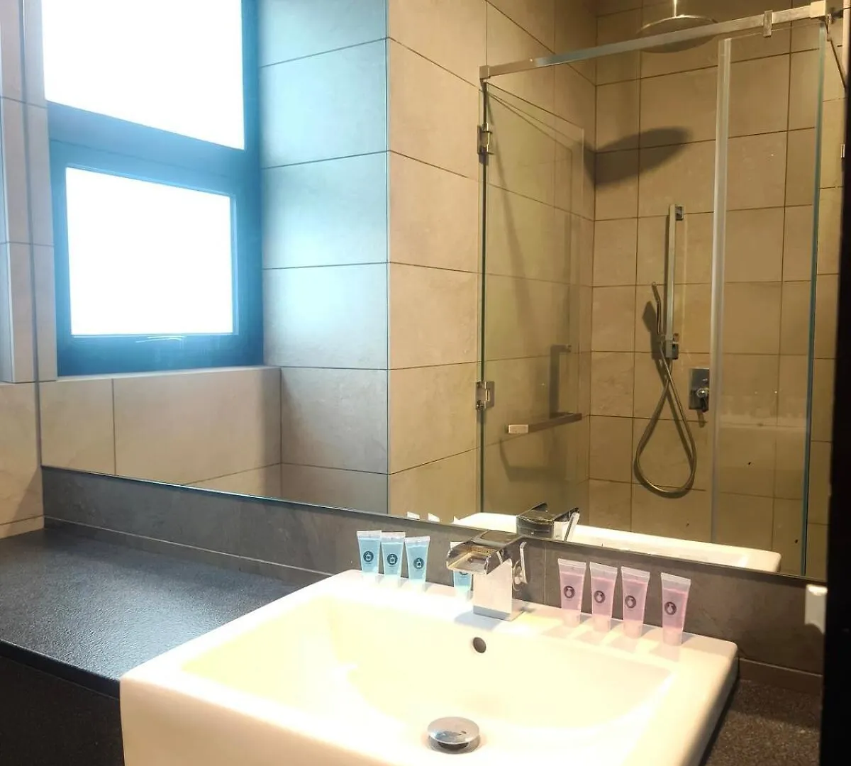 8Pax Green View Next To Kl118 Chinatown N Train Station Kuala Lumpur 0*,