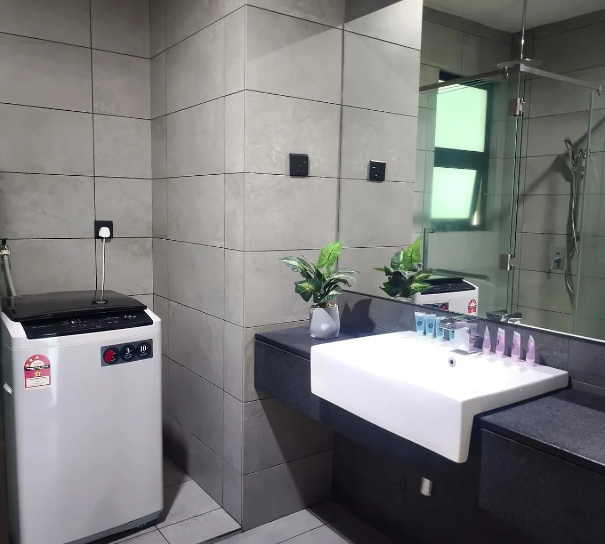 Apartment 8Pax Green View Next To Kl118 Chinatown N Train Station Kuala Lumpur
