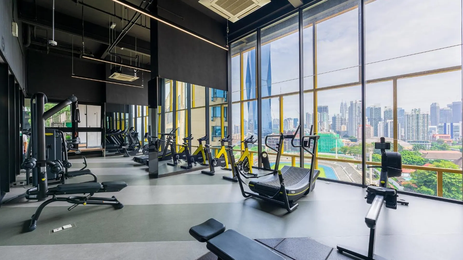 8Pax Green View Next To Kl118 Chinatown N Train Station Kuala Lumpur Apartment